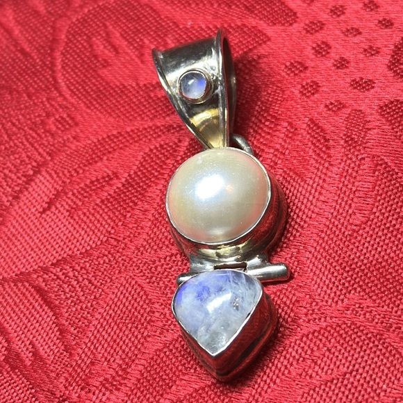 ❤️HOST PICK❤️ Labourite & Pearl Long 925 Stamped Pendant NWOT - Picture 3 of 8